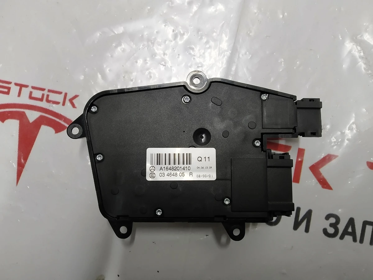 2 Блок регулювання положення пасажирського сидіння Tesla model S, model S REST 1007273-00-A