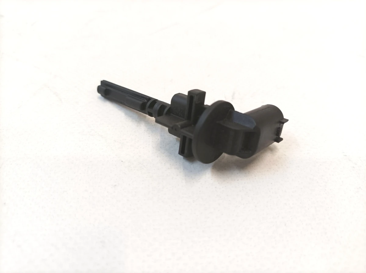 Датчик рівня рідини Mercedes B-Class A1695450124