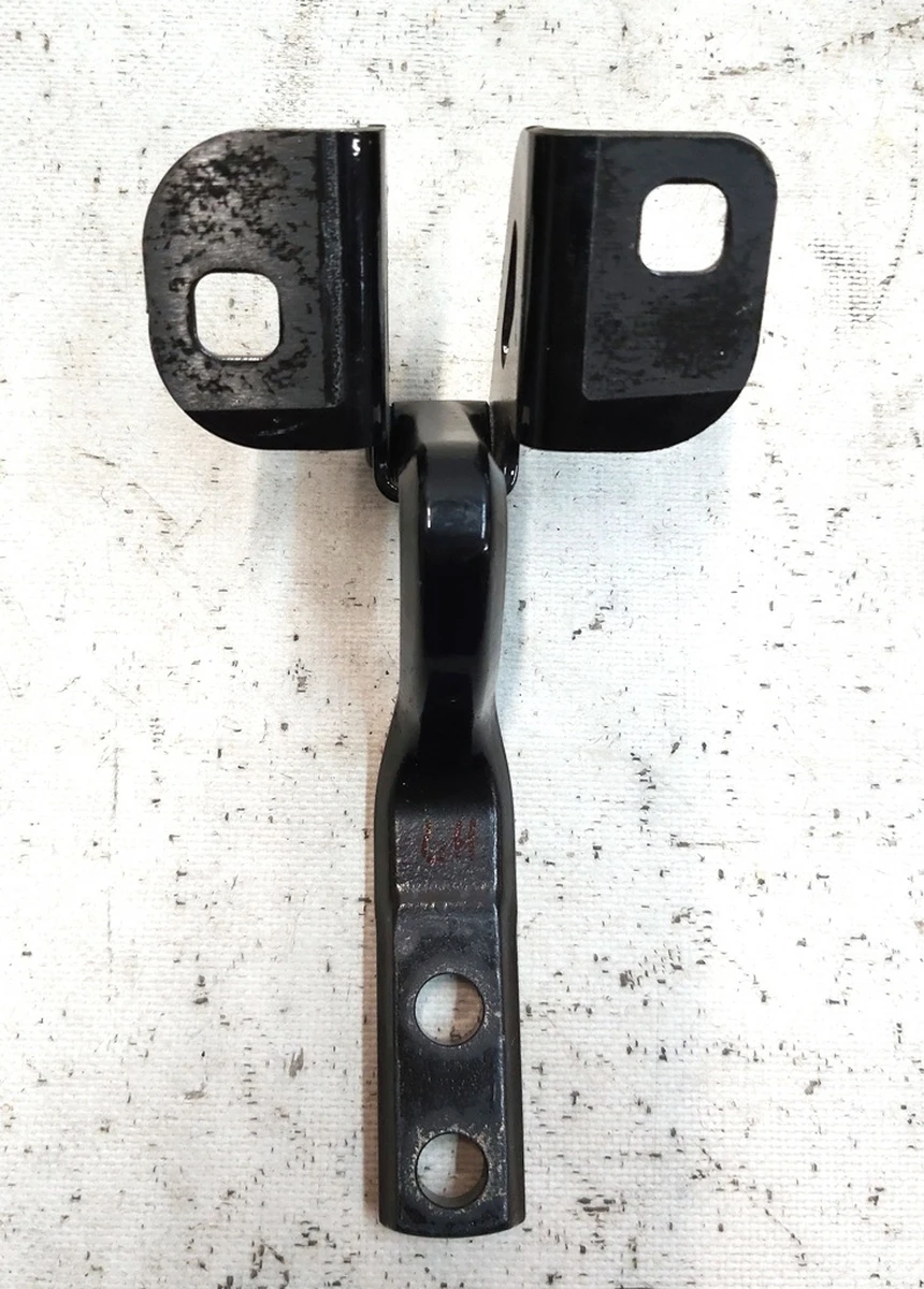 Петля кріплення кришки багажника (ляди) ліва PBSB Tesla model X 1009722