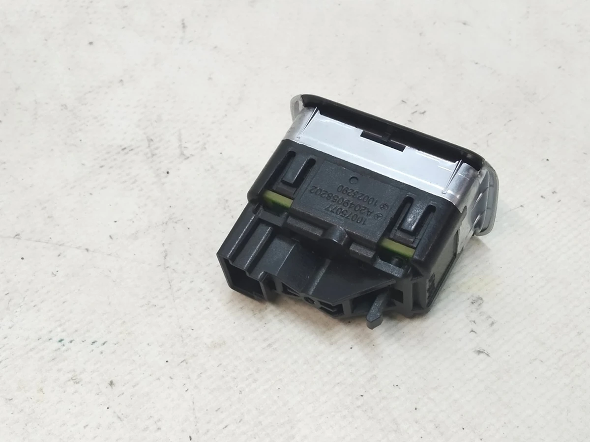 22 Кнопка регулировки высоты стекла двери пассажирская Tesla Model S, Model S REST, Model X 1003749-X0-B