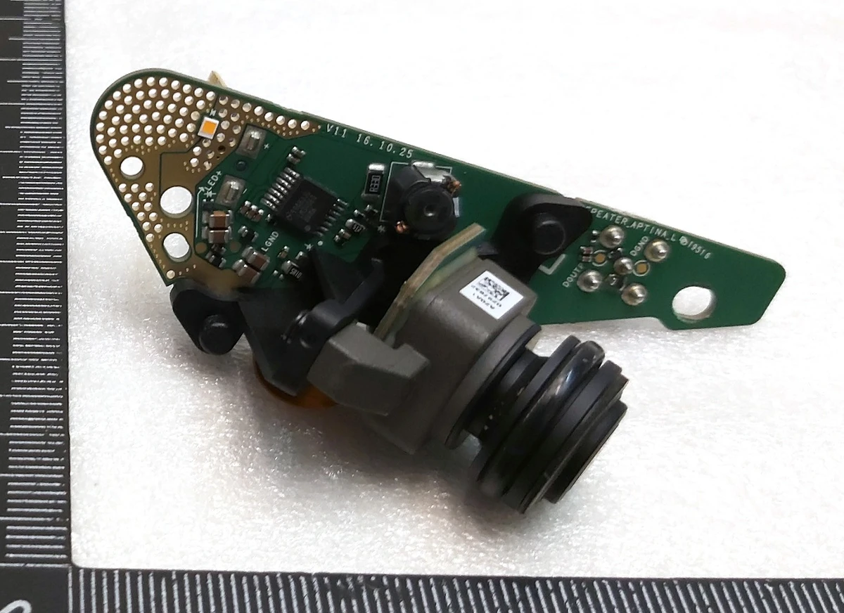 6 Камера повторювача повороту лівого АП2,5 із платою в зборі Tesla model X, model Y 1125106-50-G