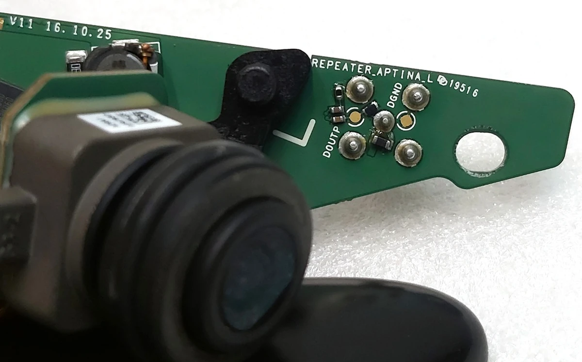 6 Камера повторювача повороту лівого АП2,5 із платою в зборі Tesla model X, model Y 1125106-50-G