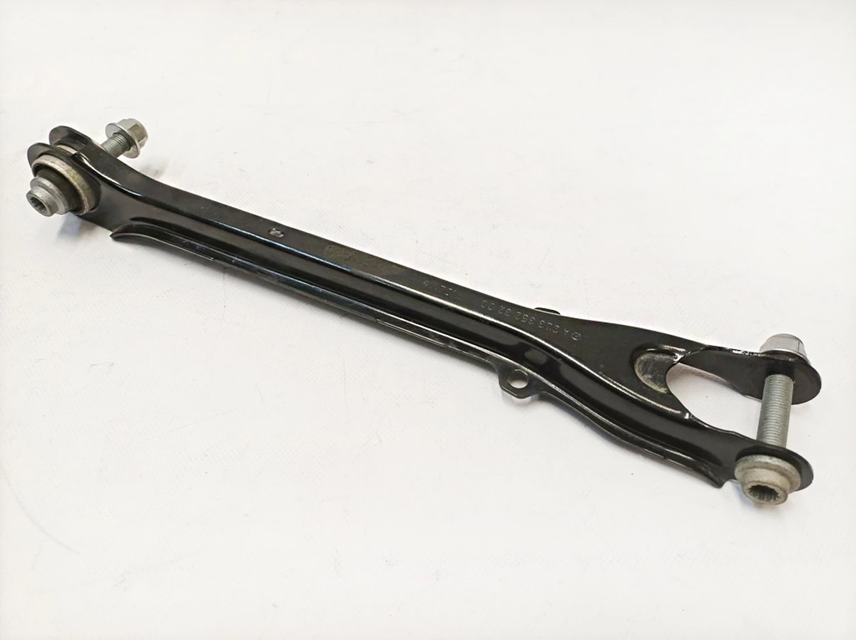 Важіль задній поздовжній нижній (з болтами) Mercedes EQS A2233523200