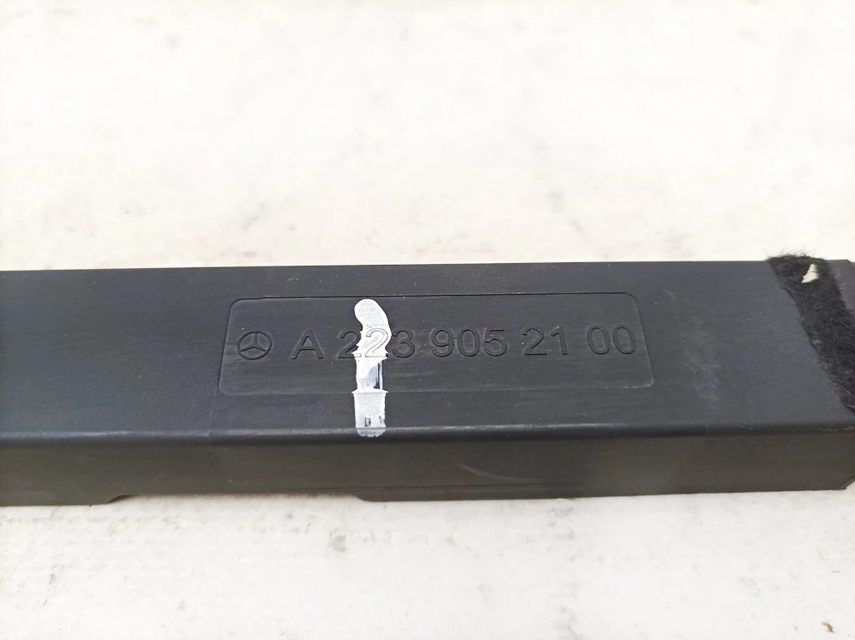 Keyless Mercedes EQS Keyless Antenna A2239052100