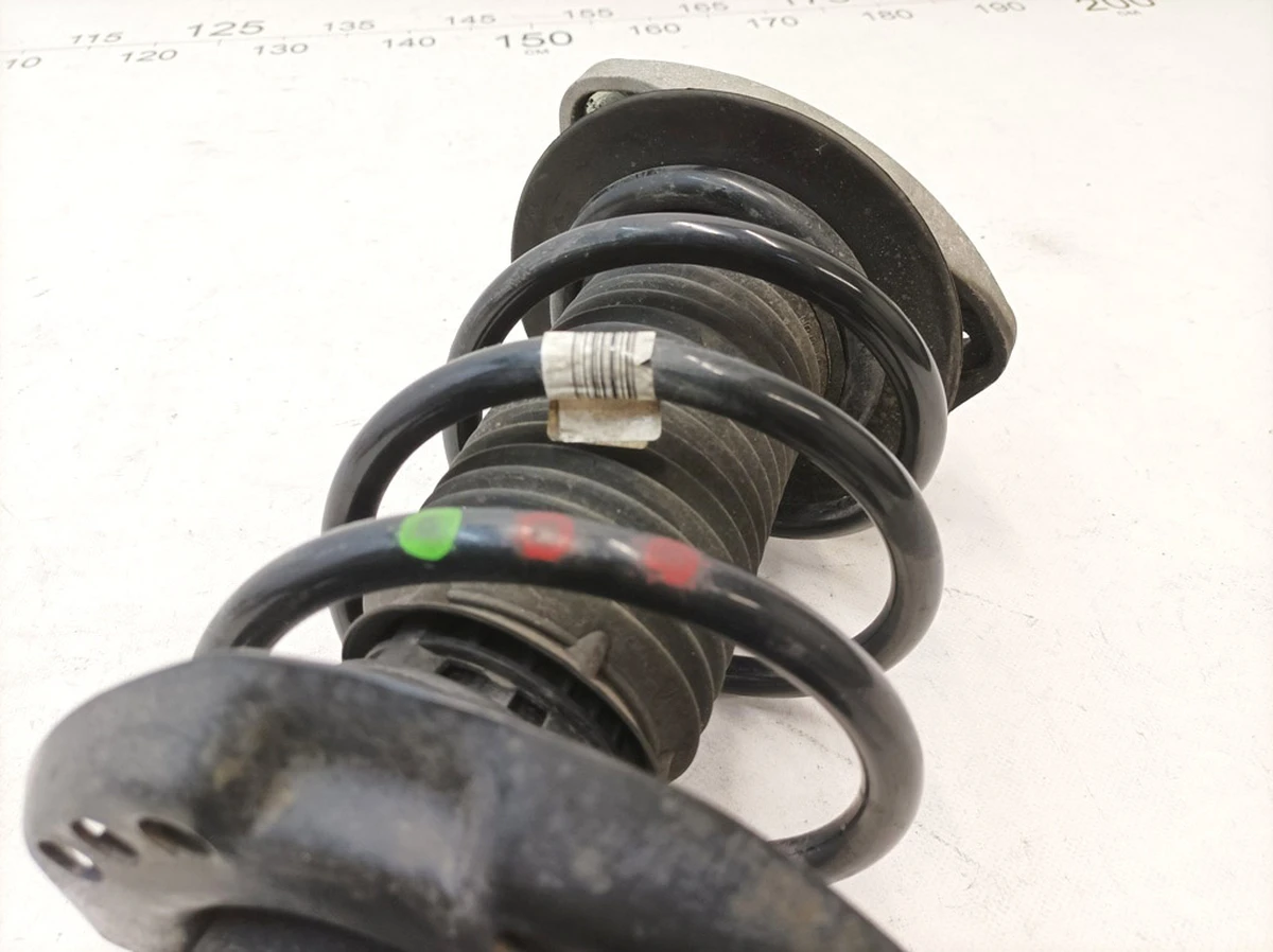 Модуль переднього правого амортизатора Mercedes B-Class A2423230600