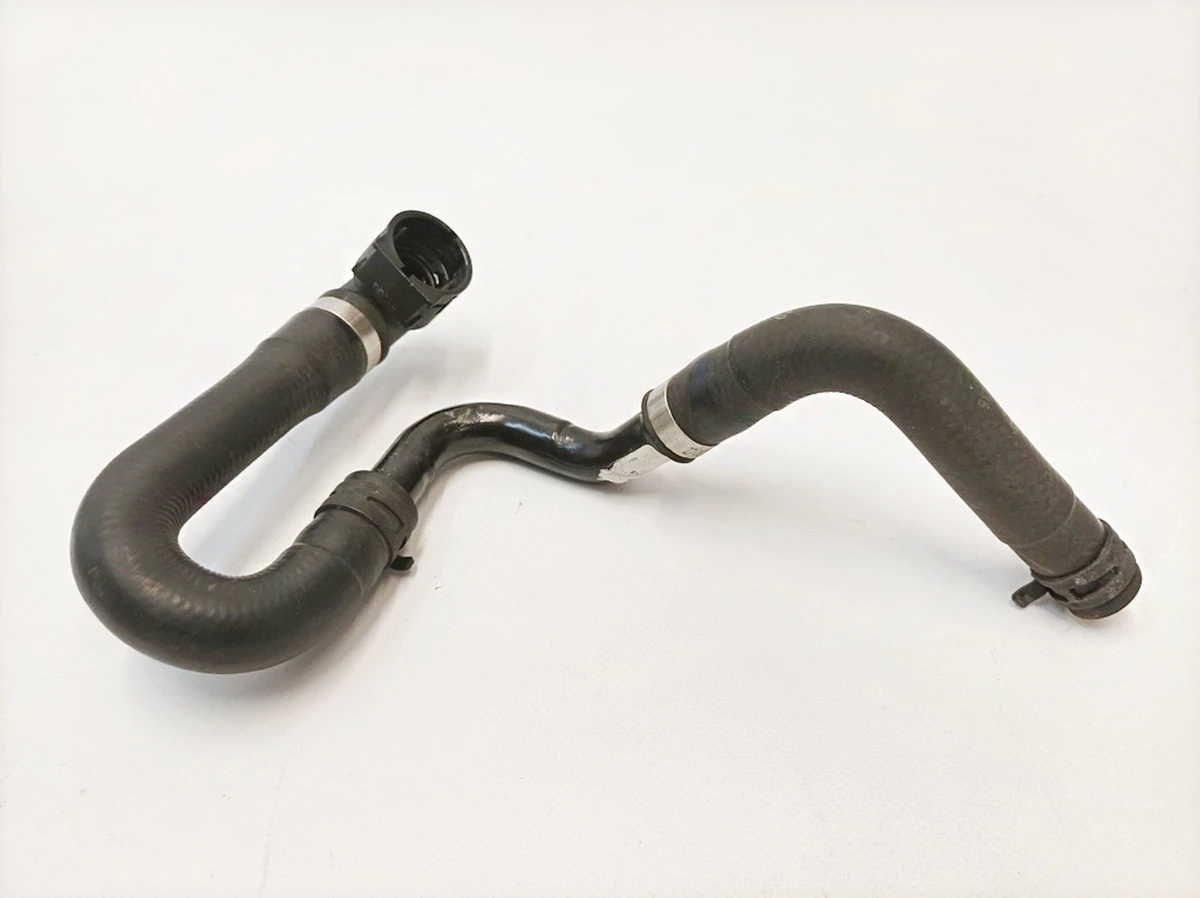 Трубопровід системи охолодження Mercedes B-Class A2425016858