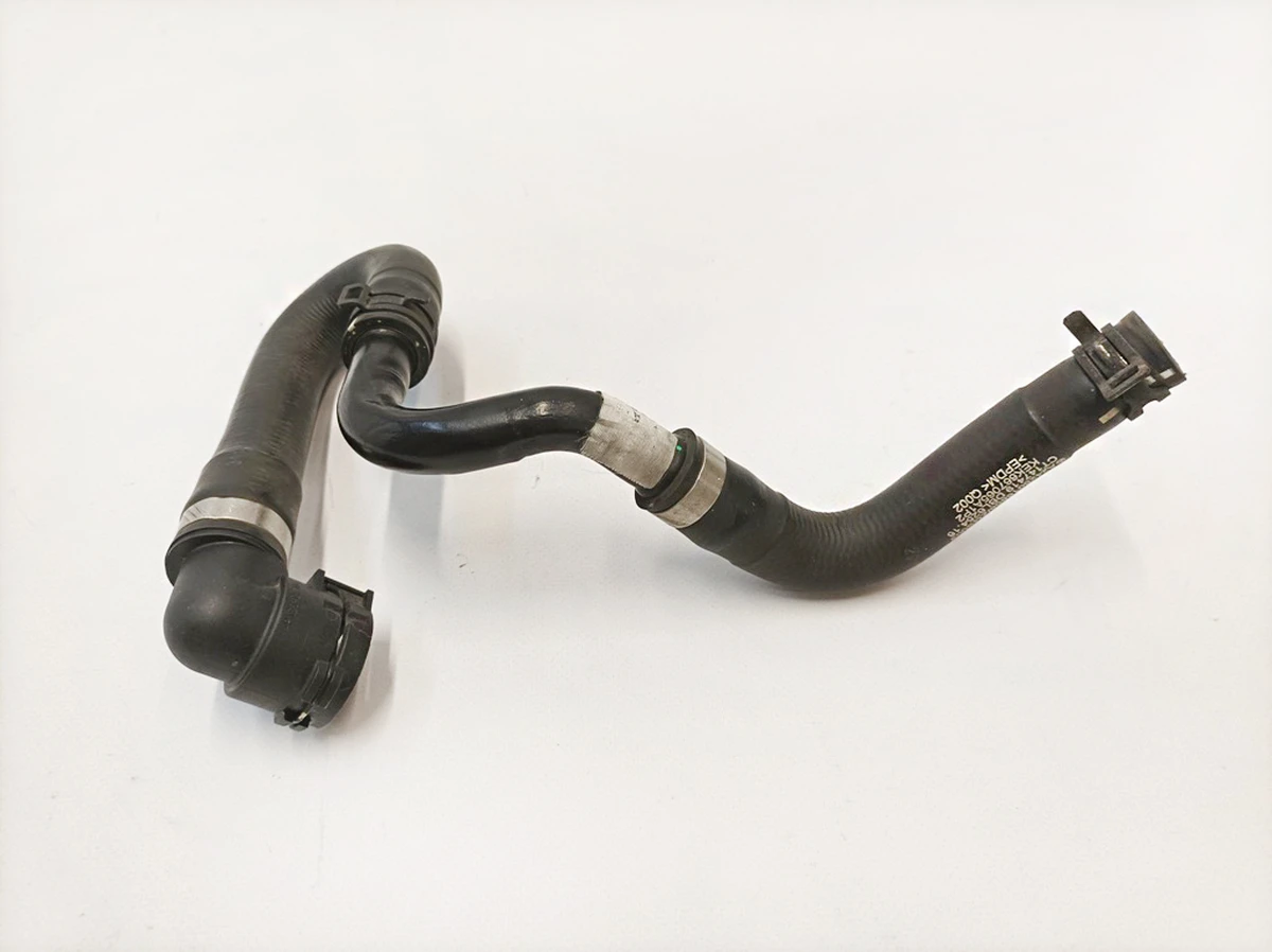 Трубопровід системи охолодження Mercedes B-Class A2425016858