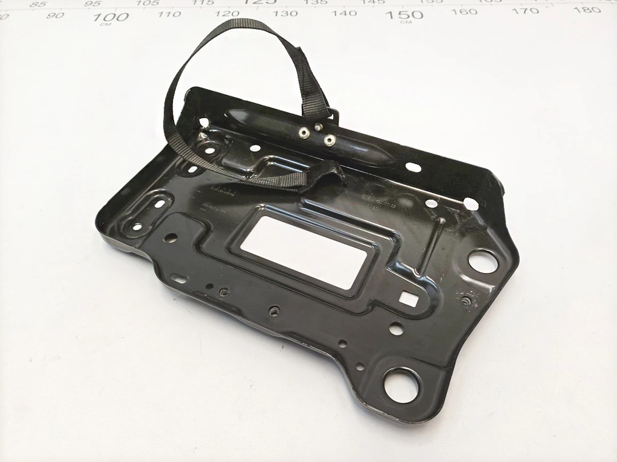 Рама кріплення АКБ 12v Mercedes B-Class A2426201100