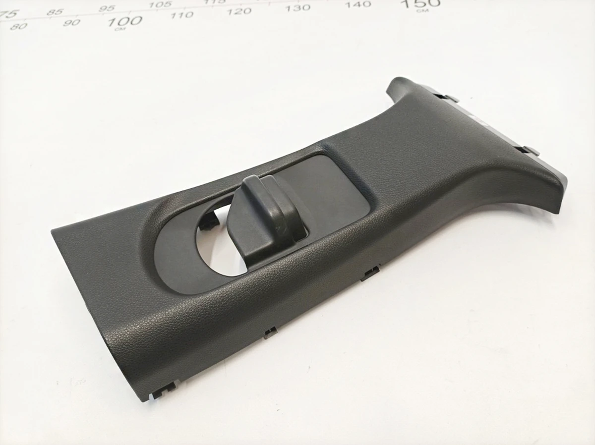 Облицювання стійки B верхня права 9H68 Lavaschwarz Mercedes B-Class A2426900100