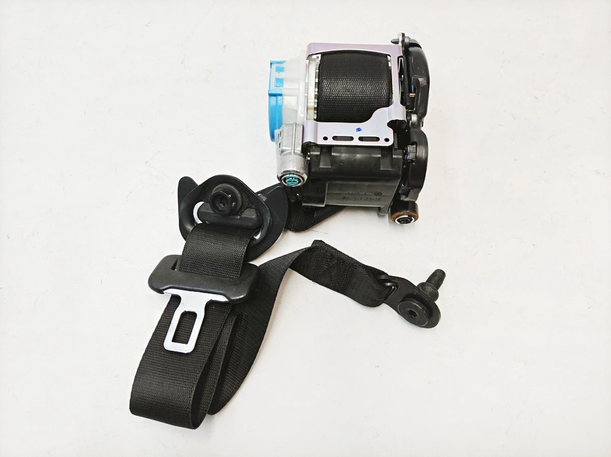 Ремінь безпеки передній лівий Mercedes B-Class A2428600985