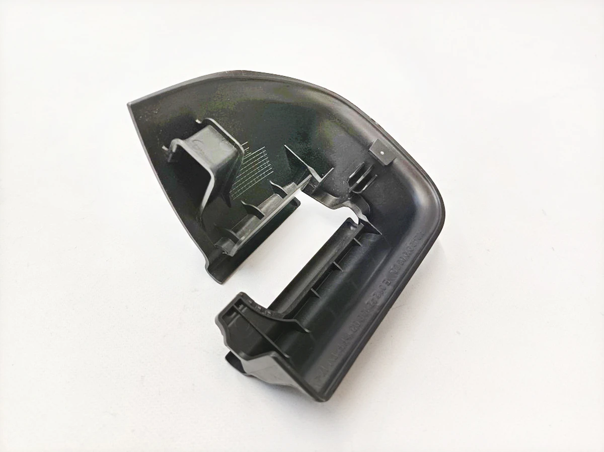 Front seat guide cover, outer rear left Mercedes B-Class A2429190320