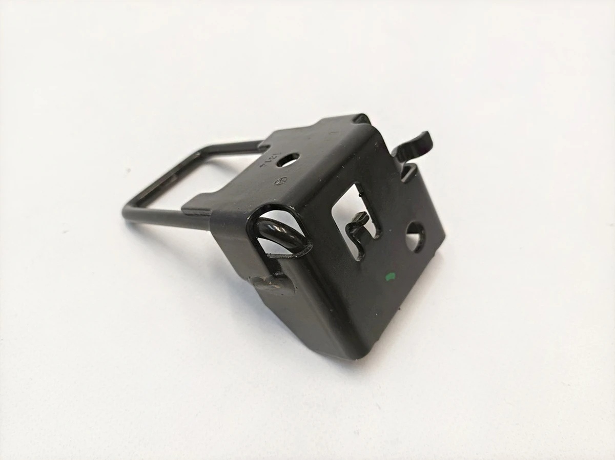 Скоба утримуюча Isofix Mercedes B-Class A2429200500