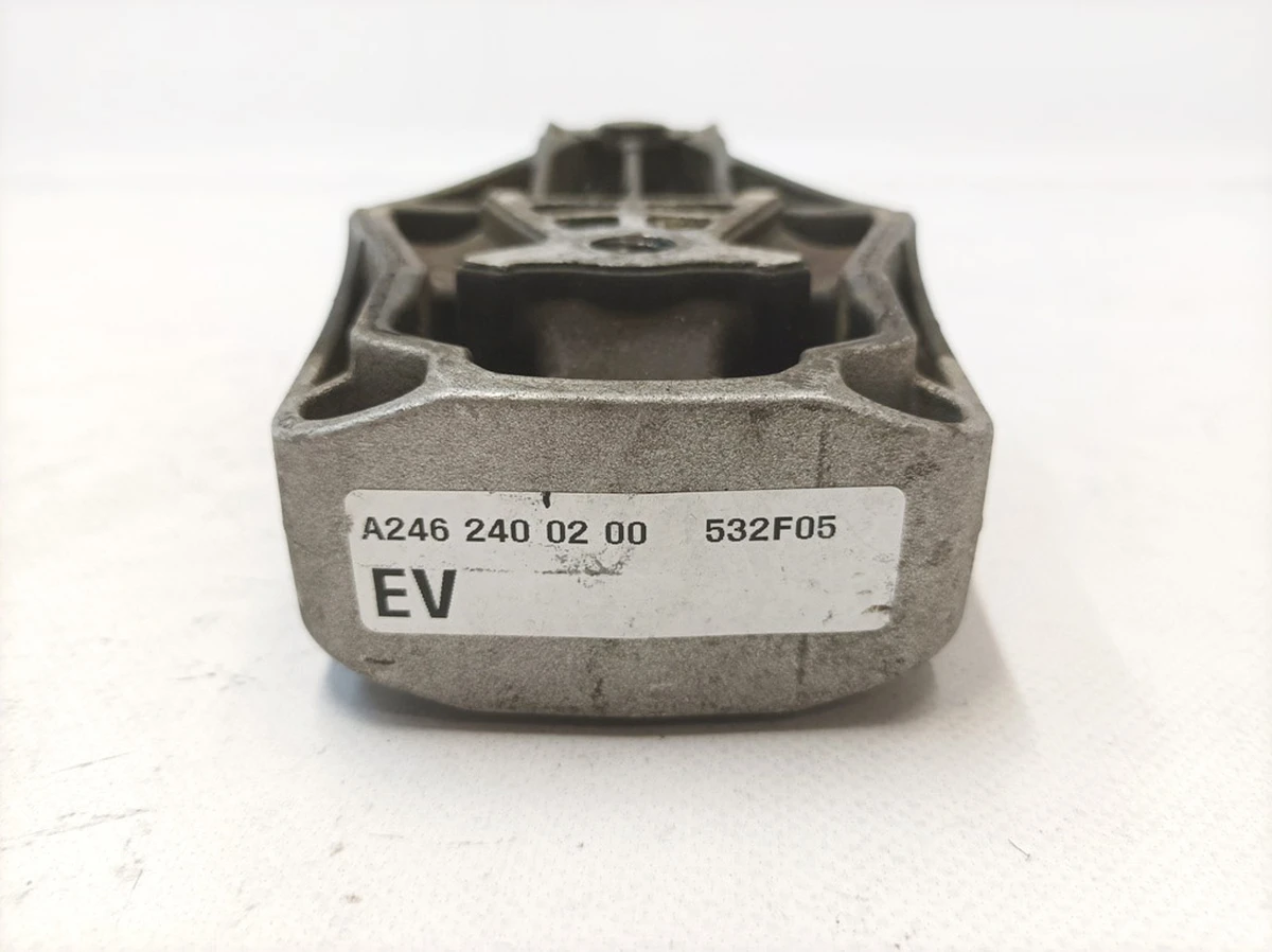 Опора двигателя задняя Mercedes B-Class A2462401209