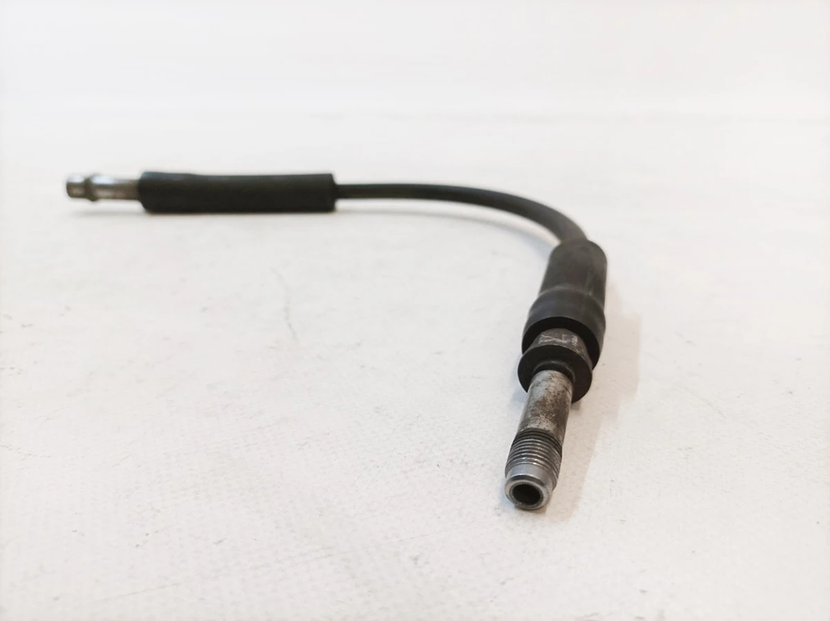 Гальмівний шланг задній лівий правий Mercedes B-Class A2464200448