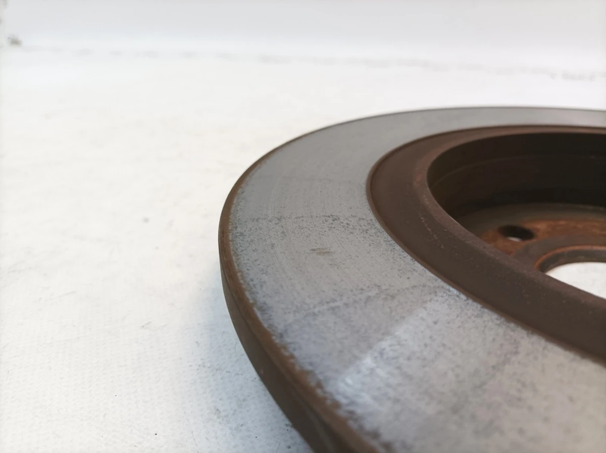 Задній гальмівний диск Mercedes B-Class A2464230112