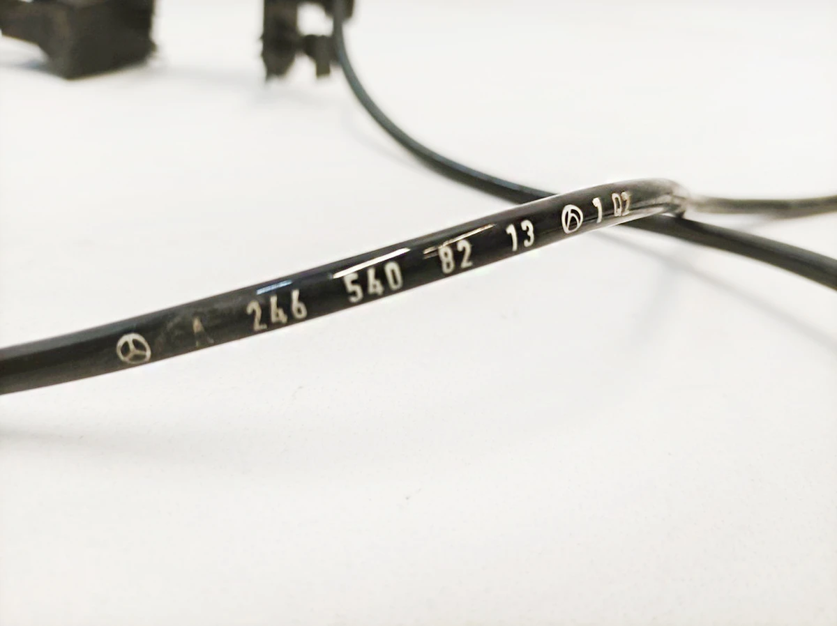 Электропроводка износа тормозных колодок передняя правая Mercedes B-Class A2465408213