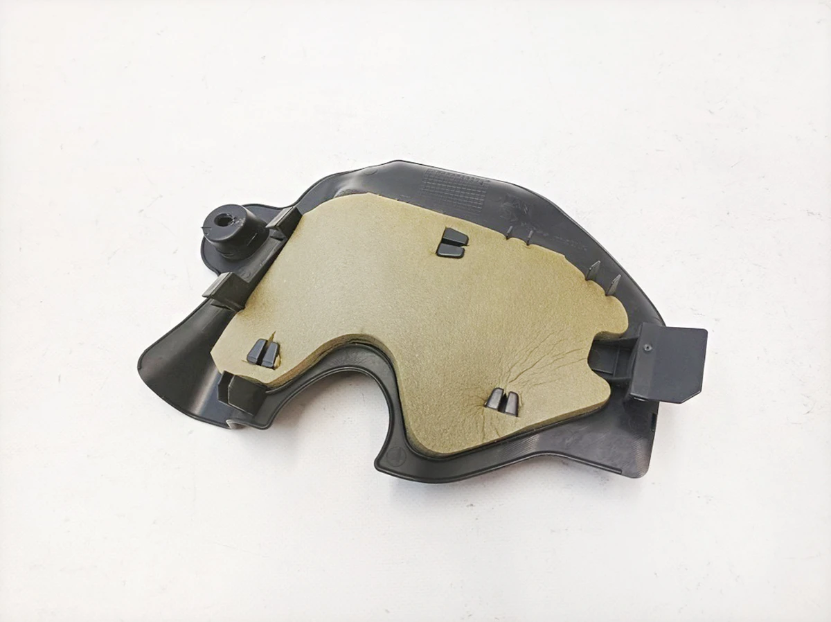 Накладка на рульову колонку Mercedes B-Class A2466820160