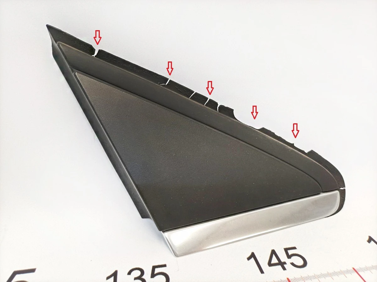 Накладка стійки A зовнішня права (пошкоджений ущільнювач) Mercedes B-Class A2466901887