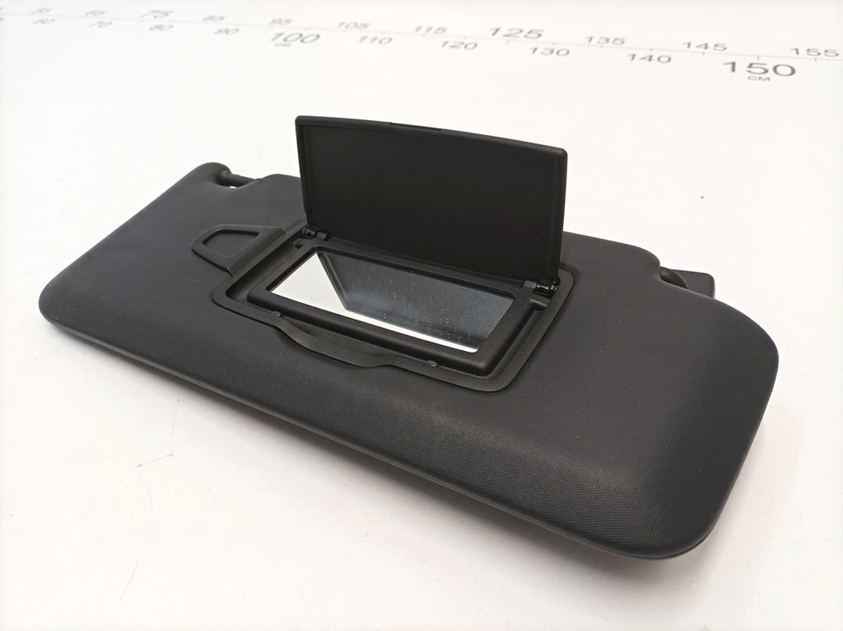 Козырек солнцезащитный правый 9H43 Mercedes B-Class A2468100410