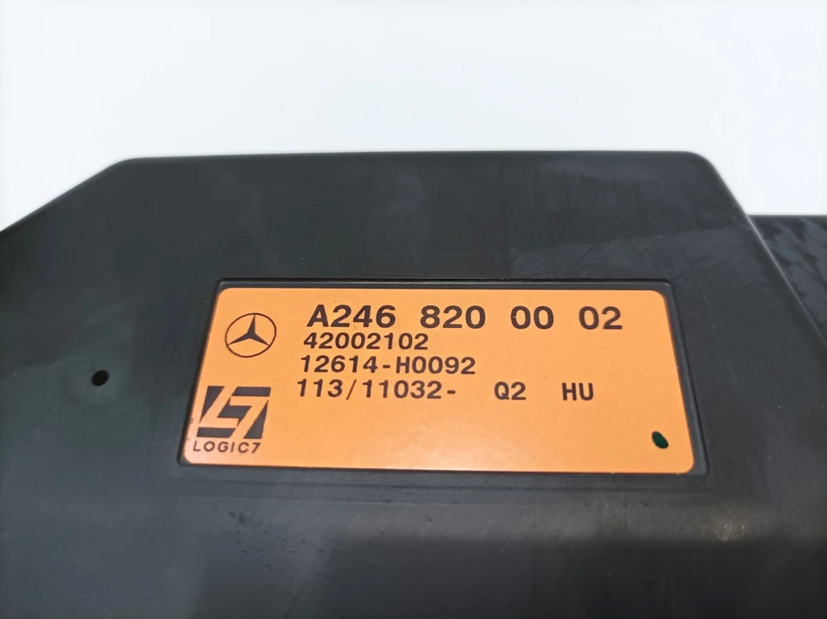 Сабвуфер HARMAN KARDON Mercedes B-Class A2468200002