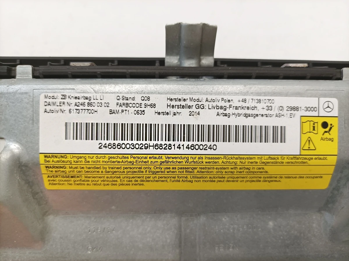 Airbag (knee) driver's side Mercedes B-Class A2468600302
