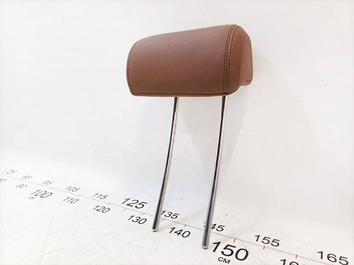 Подголовник второго ряда левый правый 204A HAZELNUT BROWN Mercedes B-Class A2469700100