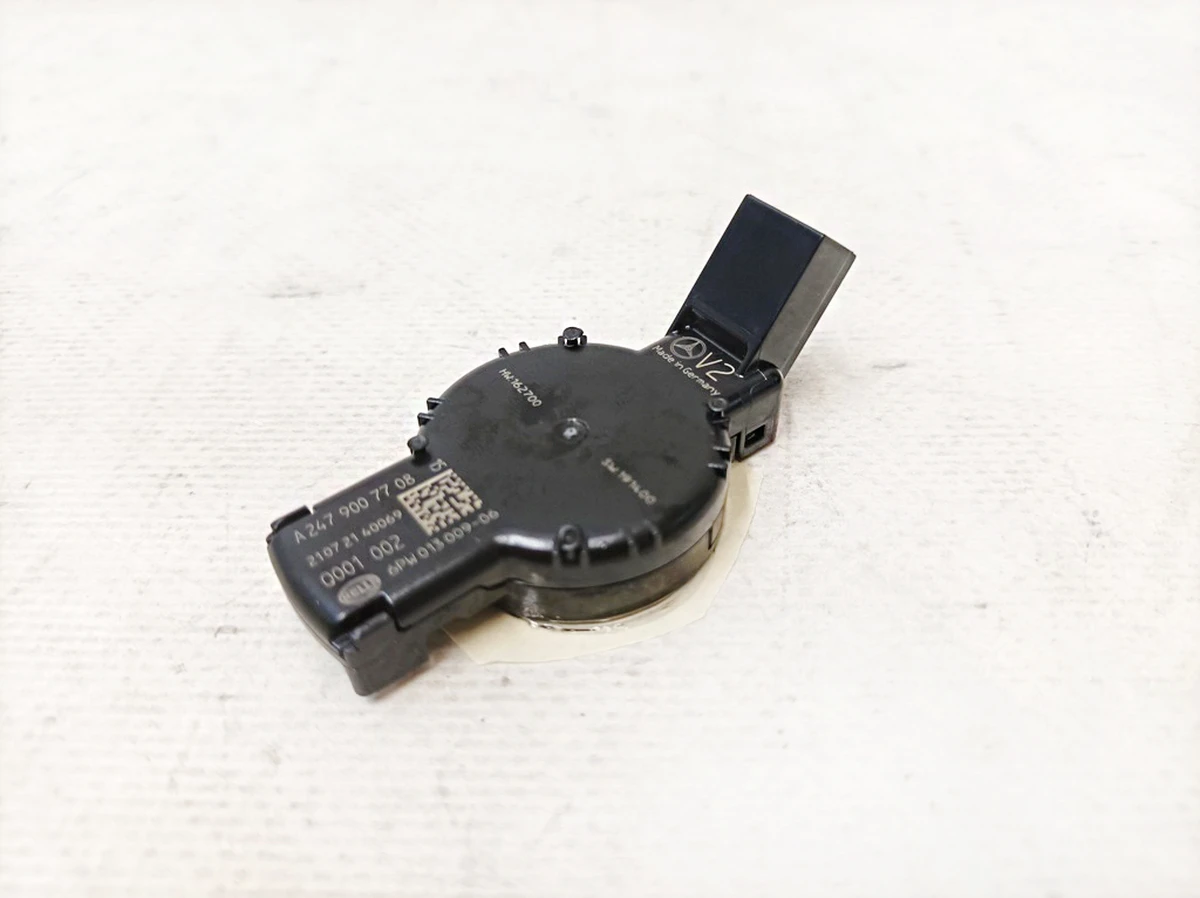 Датчик дощу та світла (з кріпильною скобою) Mercedes EQS A2479007708