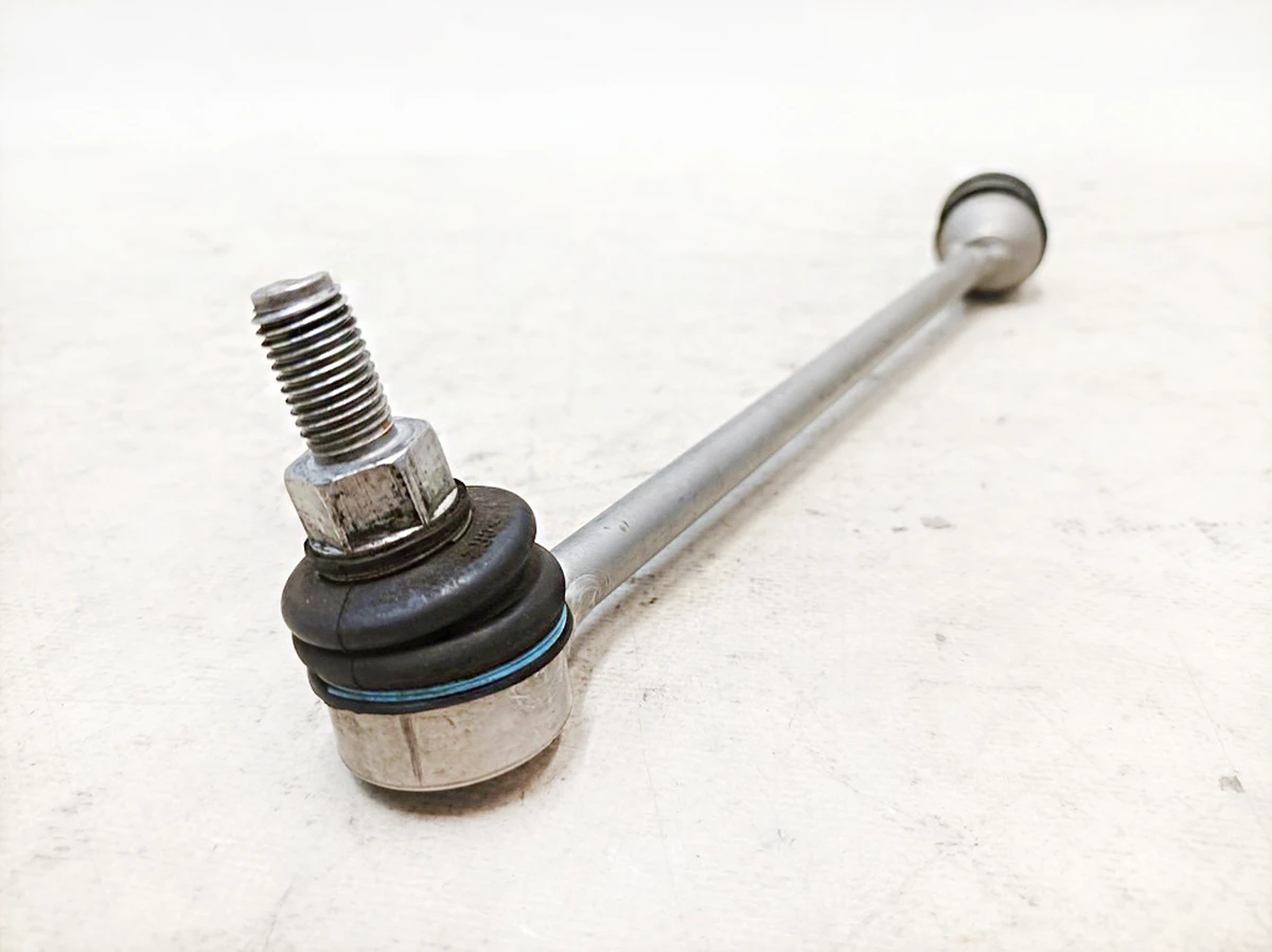 Стойка стабилизатора передняя правая Mercedes EQS A2973200600