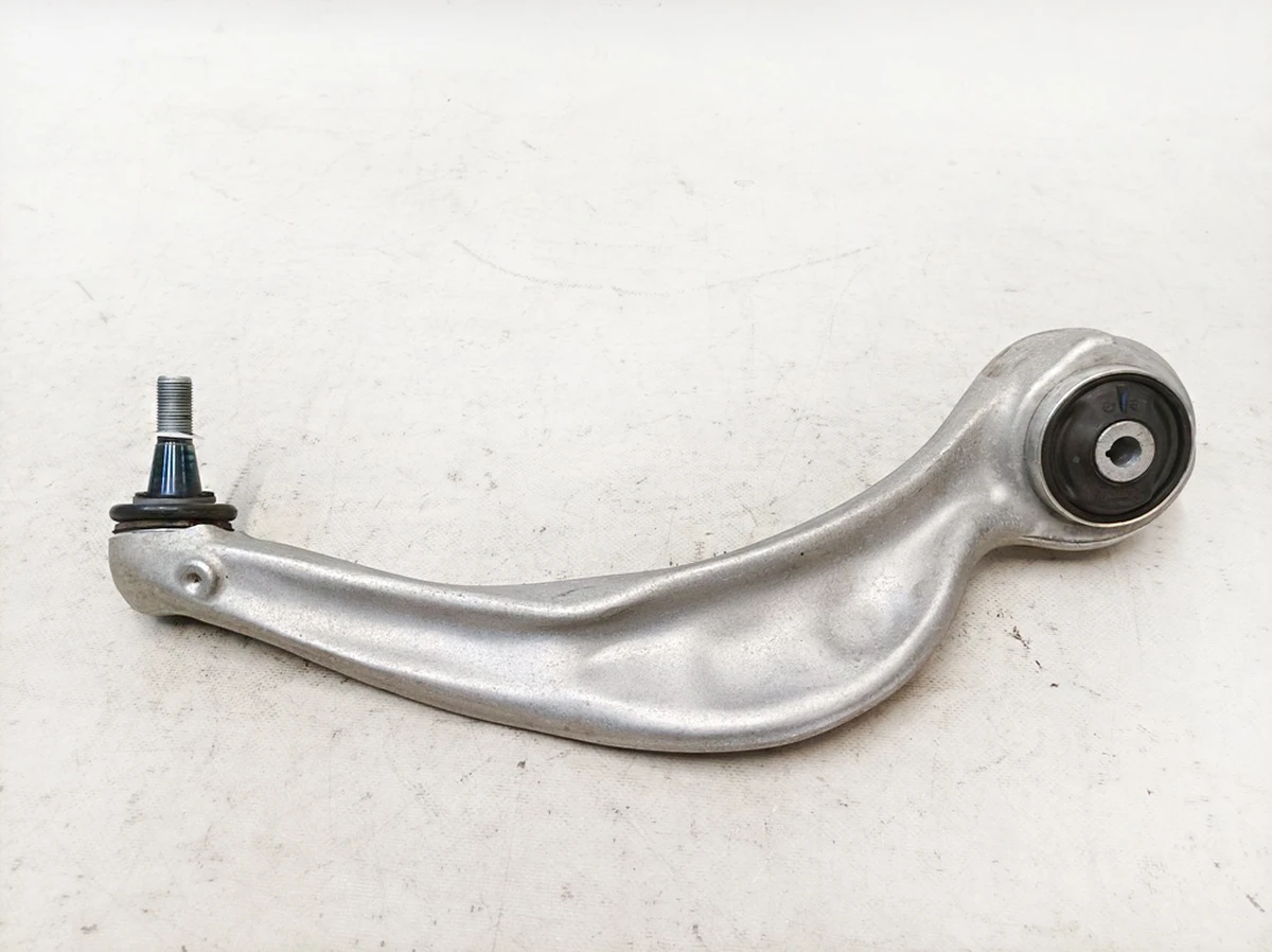 Рычаг продольный передний правый A2973305201 Mercedes EQS A2973305201