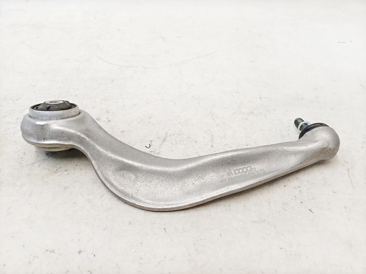 Рычаг продольный передний правый A2973305201 Mercedes EQS A2973305201