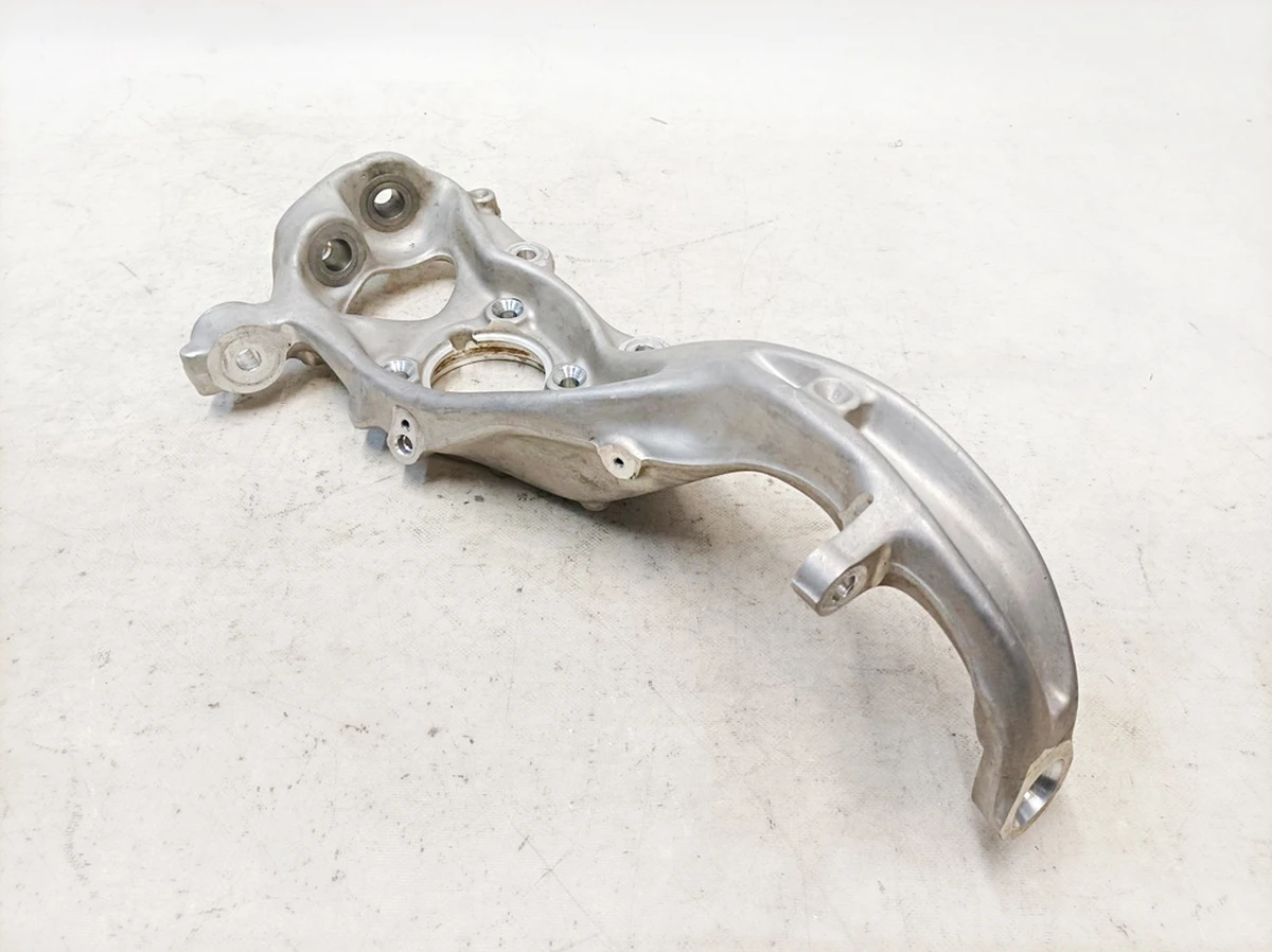 Кулак поворотный (цапфа) передний левый Mercedes EQS A2973320700