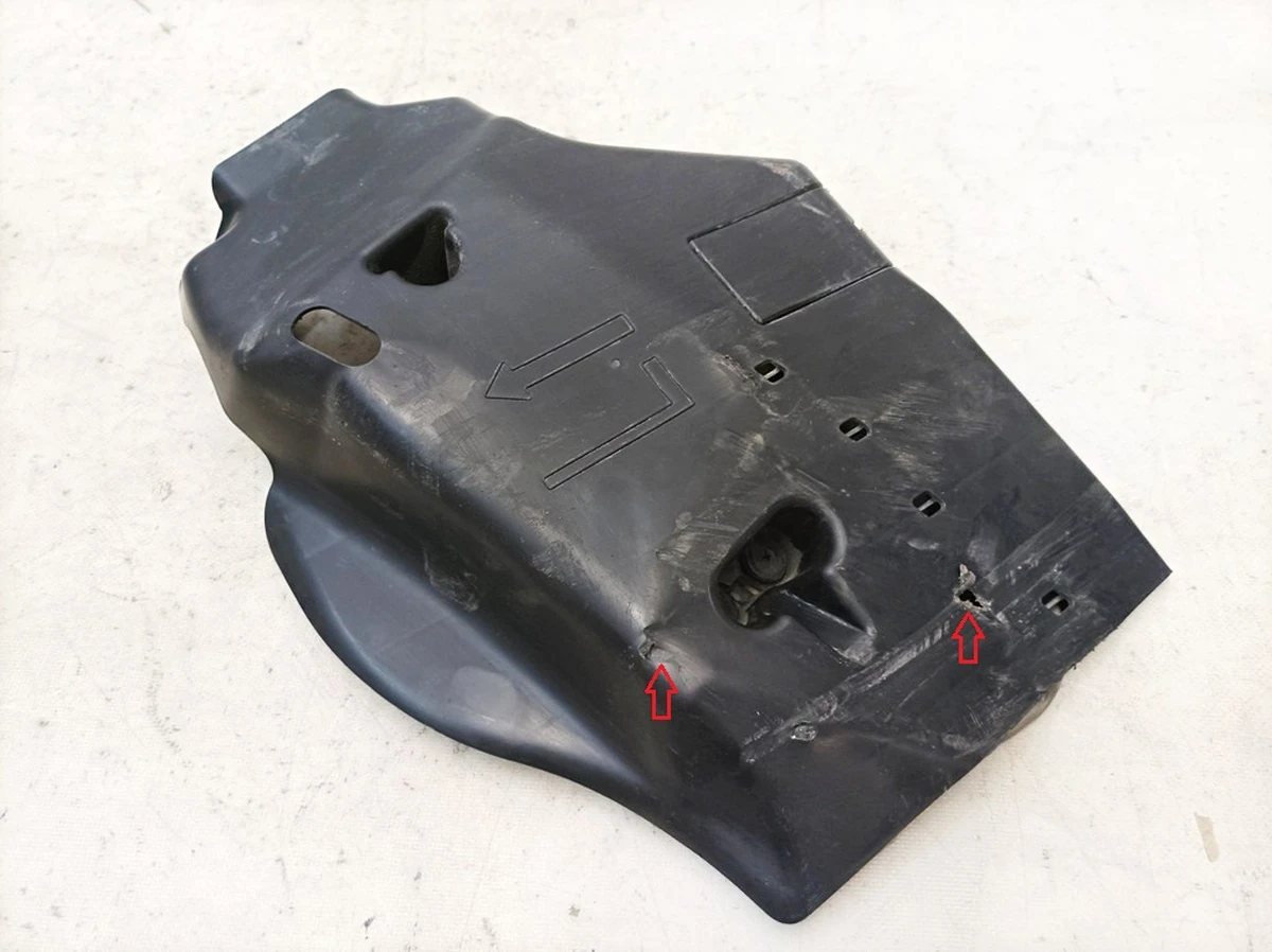 Захист важеля заднього моста лівий з пошкодженням Mercedes EQS A2973521900