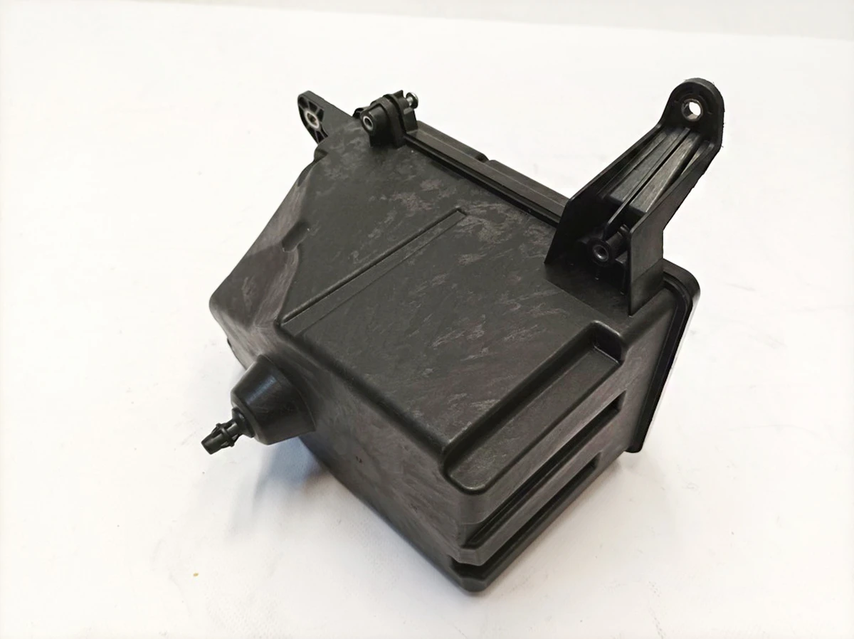 Короб защитный блока предохранителей и реле в сборе A2975401100 Mercedes EQS A2975401801