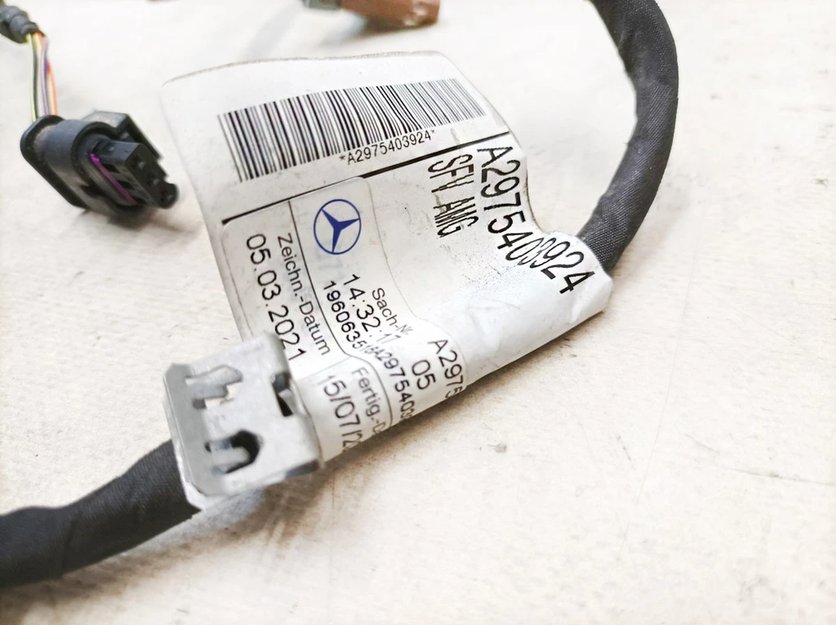 Электропроводка бампера переднего (AMG) Mercedes EQS A2975403924
