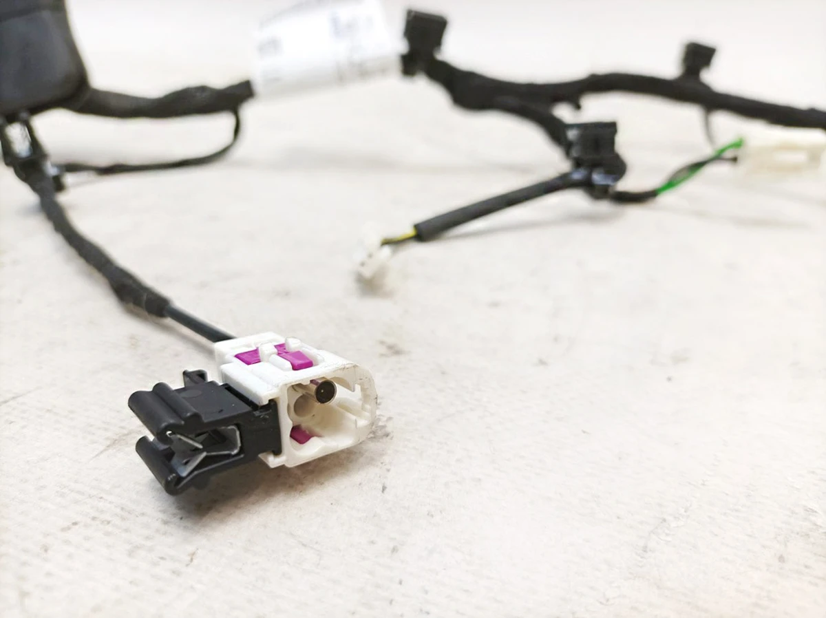 Электропроводка двери передней правой Mercedes EQS A2975405224