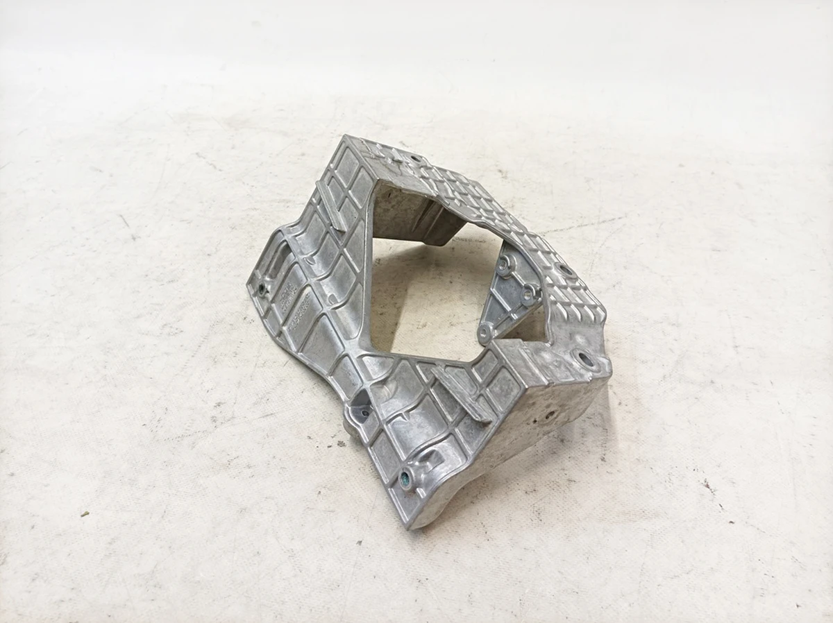 Кронштейн нагрівача високовольтної батареї Mercedes EQS A2975456900