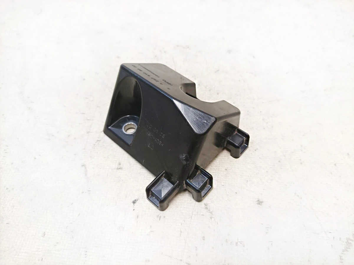 Опора підсилювача переднього бампера ліва Mercedes EQS A2976209002