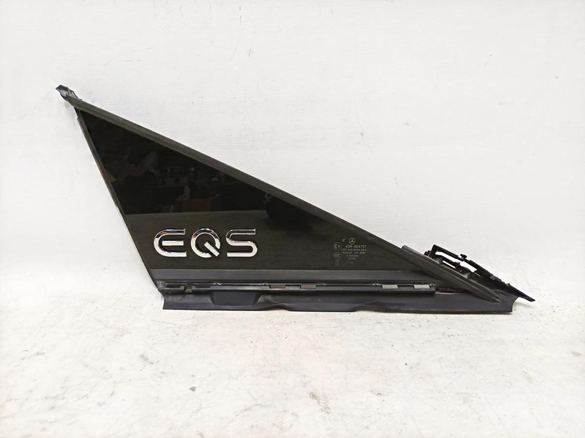 Стекло переднее правое фиксированное (форточка) с эмблемой Mercedes EQS A2976702400