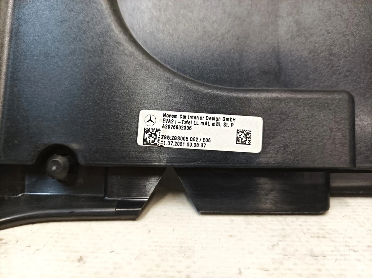 Mercedes EQS A2976802306 front panel trim with illumination