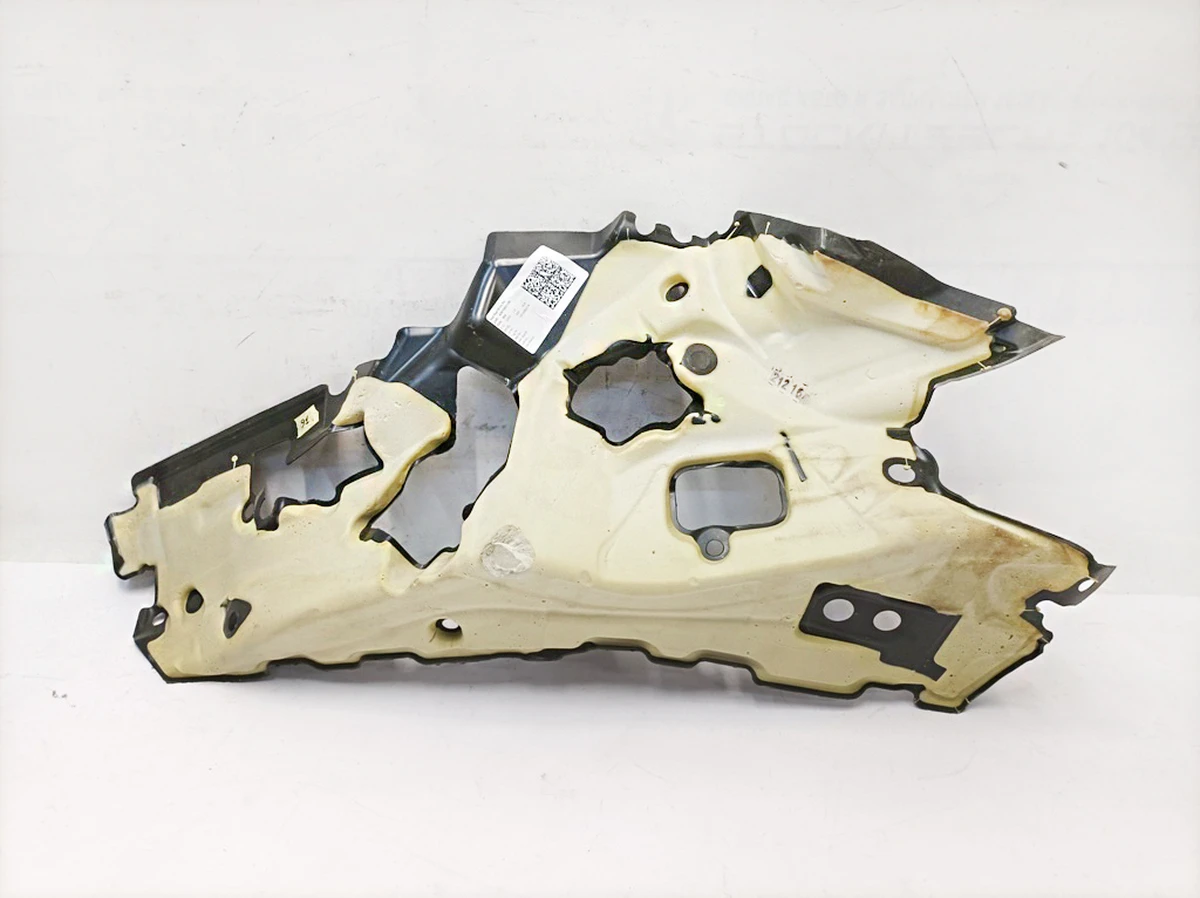 Sound insulation for the rear right wheel arch of the Mercedes EQS A2976821100