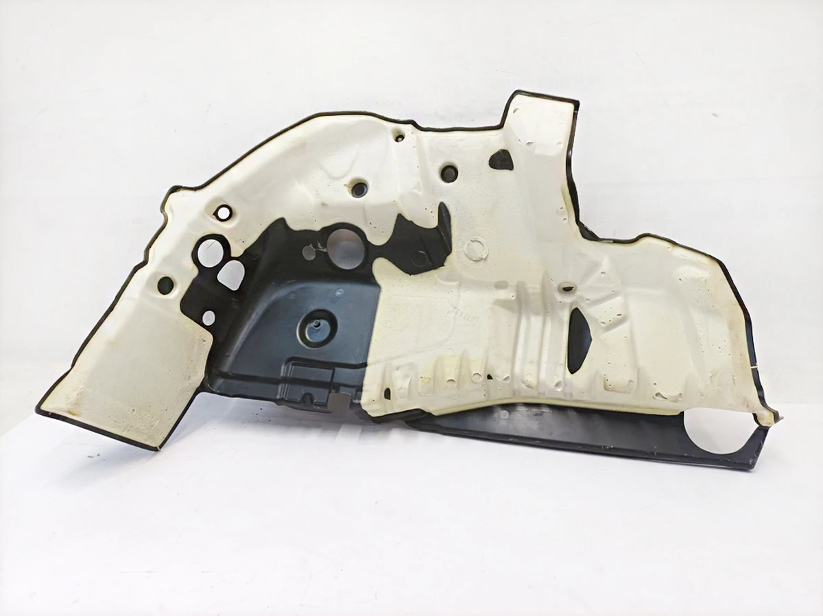 Шумоізоляція колісної арки задньої правої Mercedes EQS A2976821200