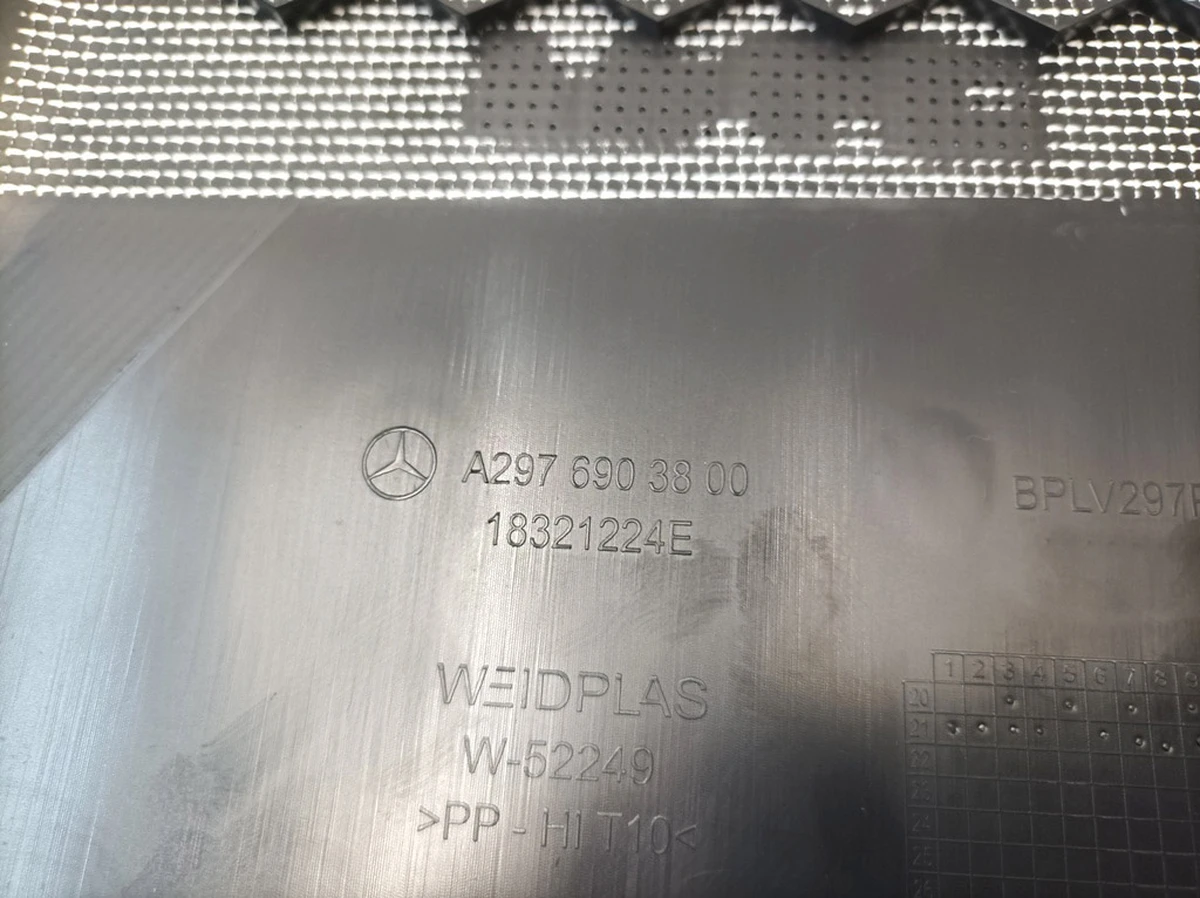 B-pillar trim lower right Mercedes EQS A2976903800