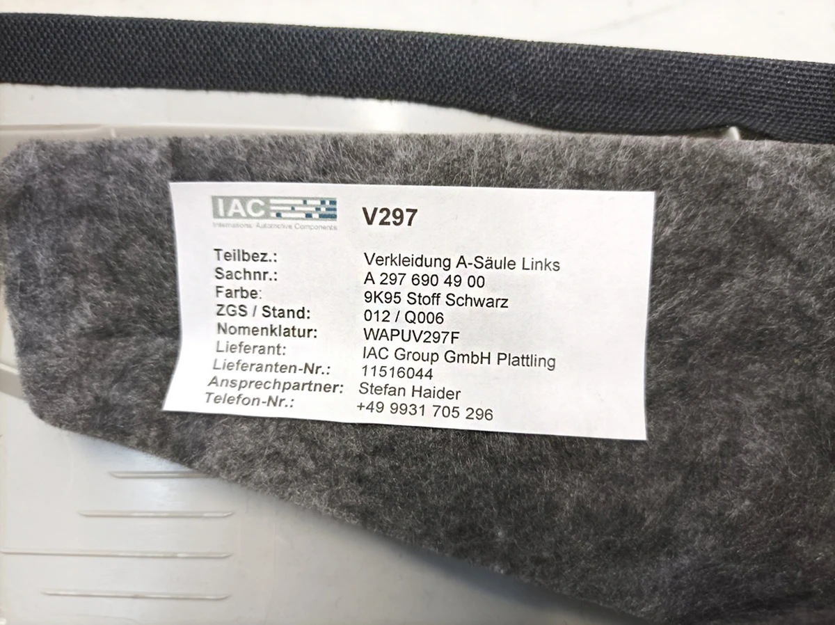 A-pillar trim left 9K95 Stoff Schwarz Mercedes EQS A2976904900