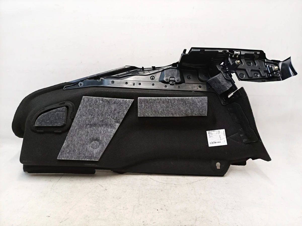 Облицовка багажника правая 9H42 Mercedes EQS A2976907800