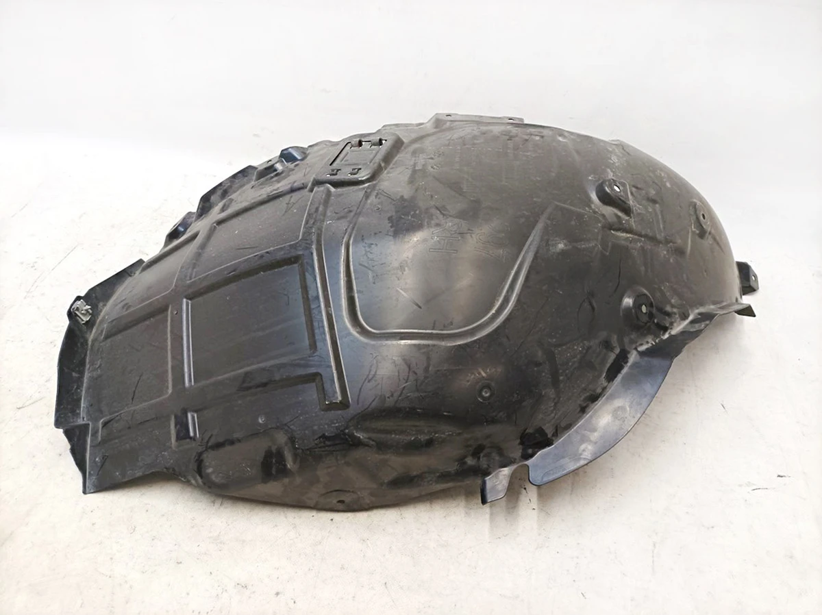 Підкрилок передній правий (передня частина) Mercedes EQS A2976908301