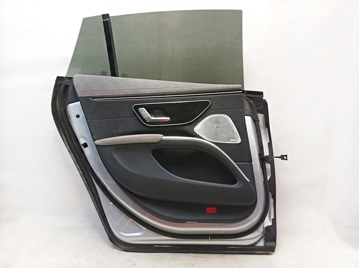 Двері задні ліві в зборі 922 Hightech Silber (без блоку керування) Mercedes EQS A2977305100