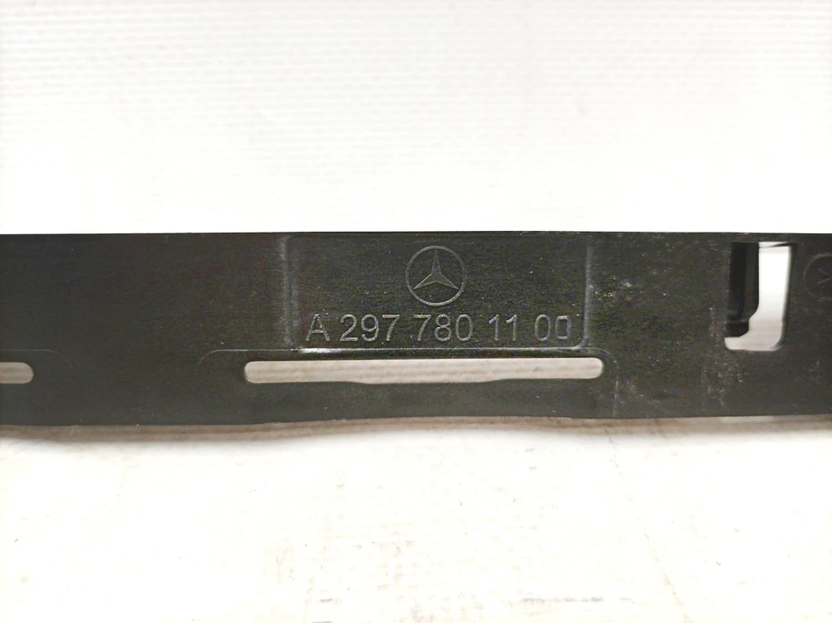 Panoramic sunroof cover plate right Mercedes EQS A2977801100