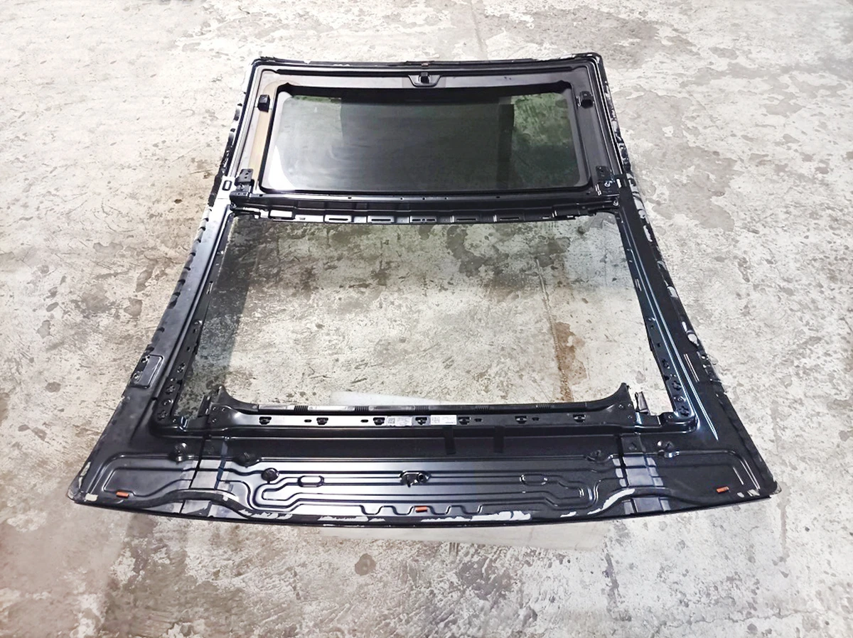 Рама панорамной крыши в сборе с уплотнителем люка и стеклом (царапины на стекле) Mercedes EQS A2977802300