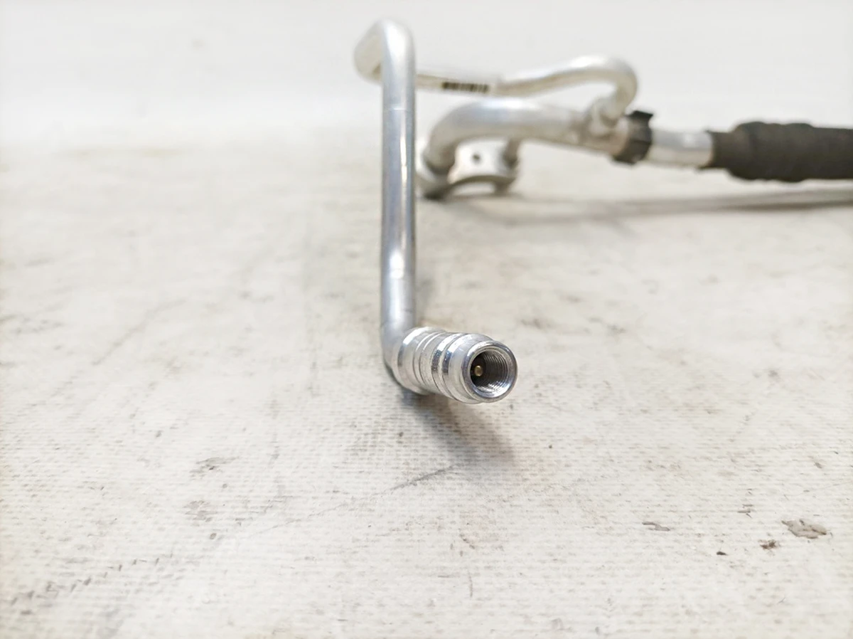 Трубка контуру холодоагенту (подвійна) Mercedes EQS A2978302102