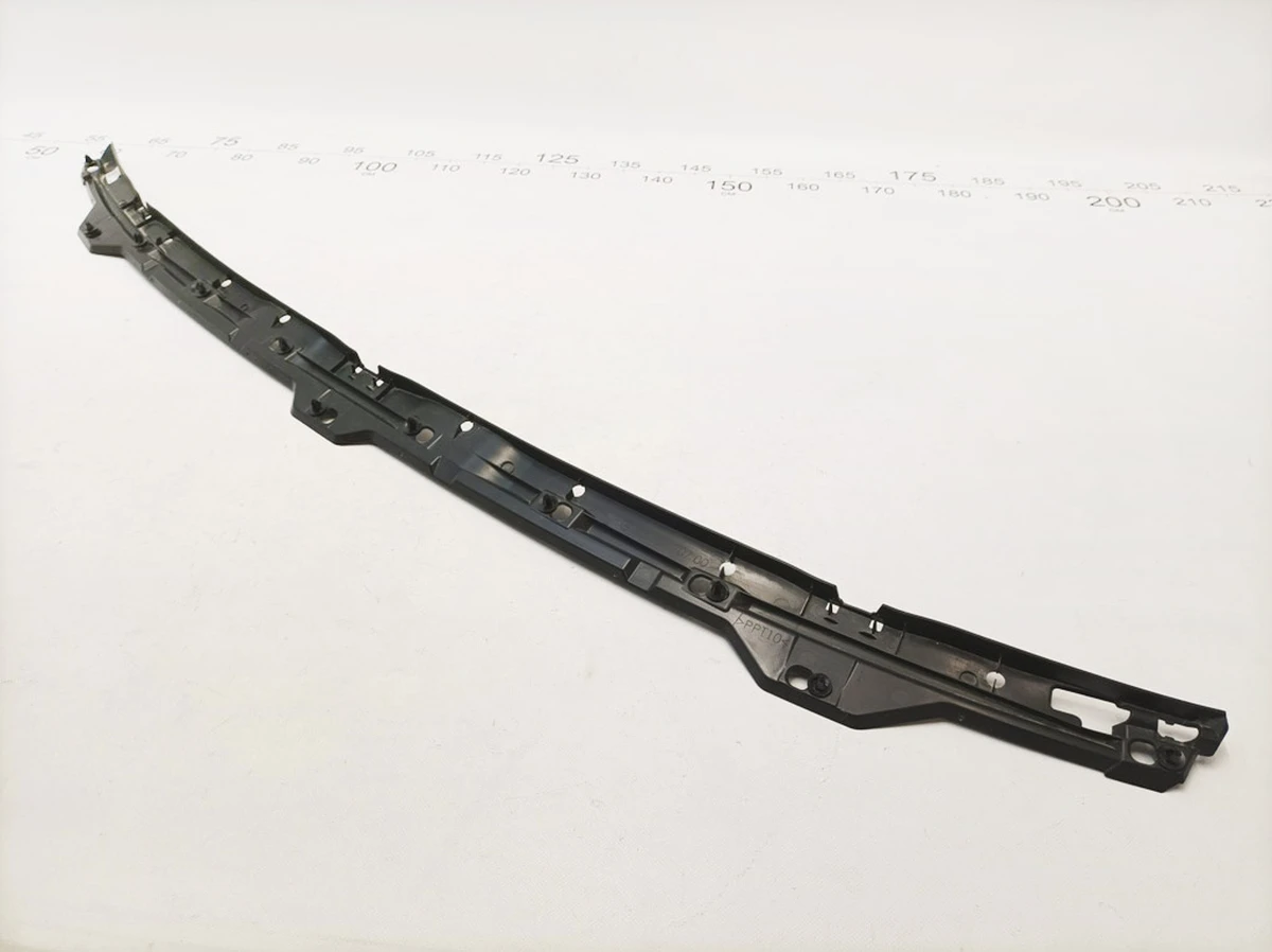 Накладка водостока лобового стекла Mercedes EQS A2978690700